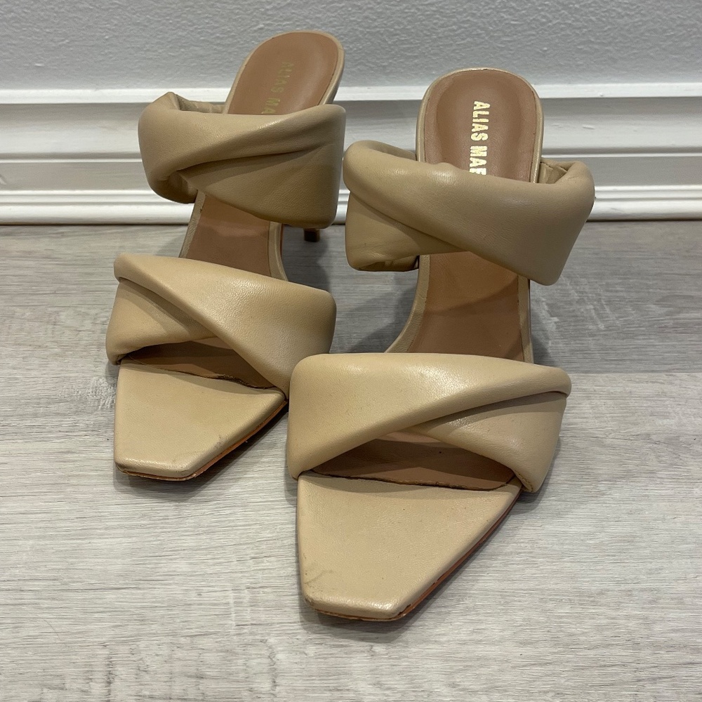 ALIAS MAE Issy Heels - Picture 4 of 6